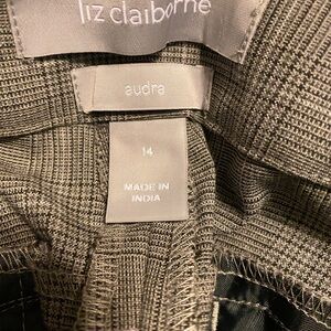 Liz Claiborne Audra Straight Leg Pants - Gray